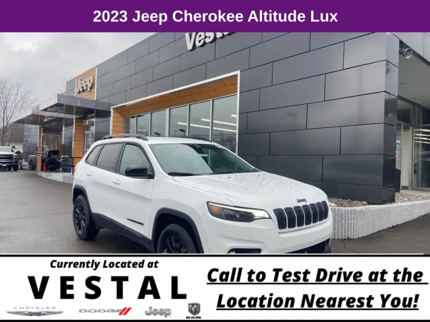 2023 Jeep Cherokee Altitude Lux photo 1