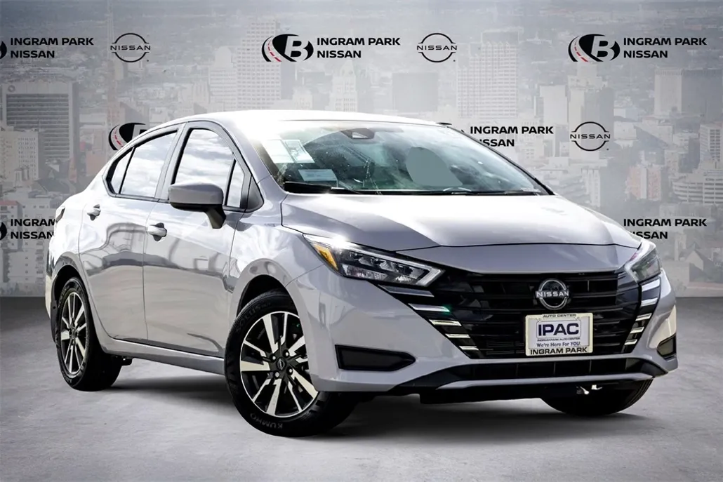 2025 Nissan Versa SV photo 1