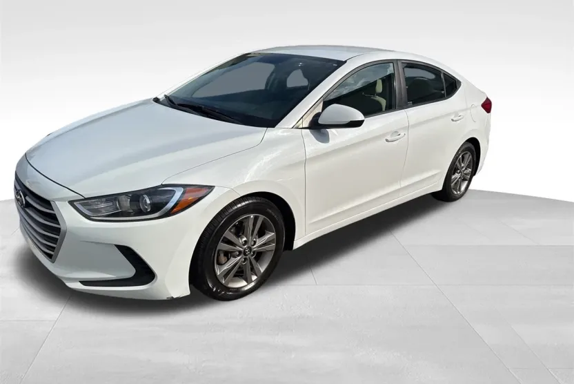 2018 Hyundai Elantra SEL photo 1