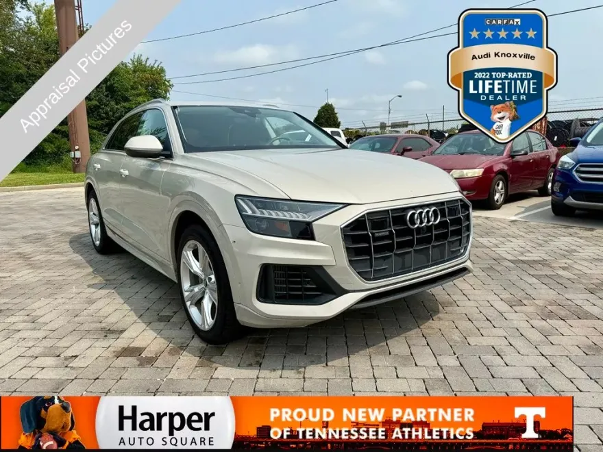 2021 Audi Q8 55 Prestige photo 1