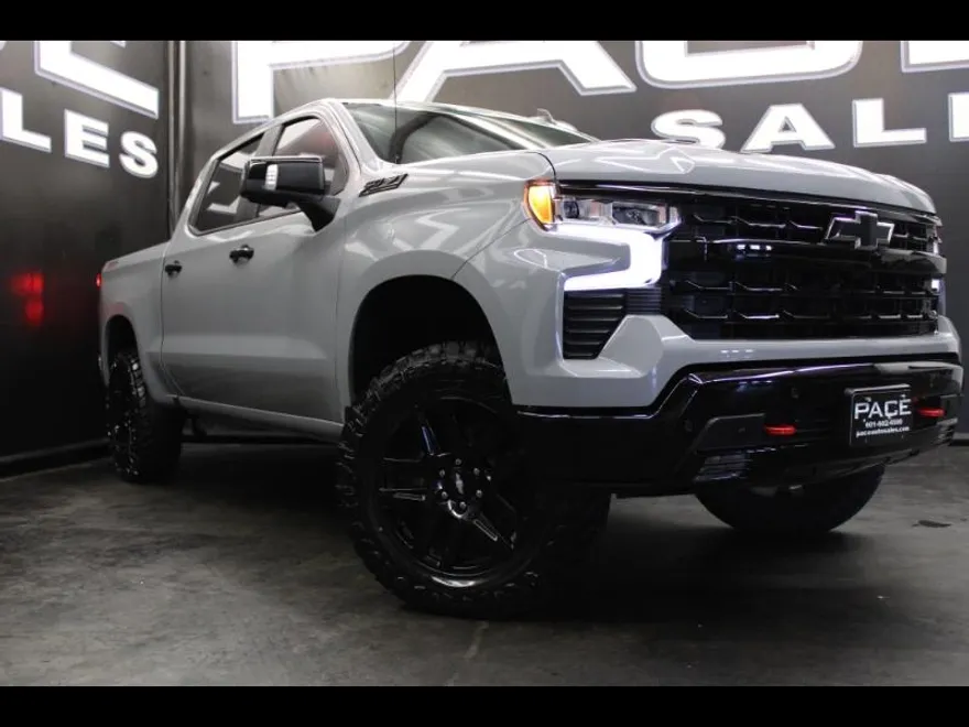 2024 Chevrolet Silverado 1500 LT Trail Boss photo 1