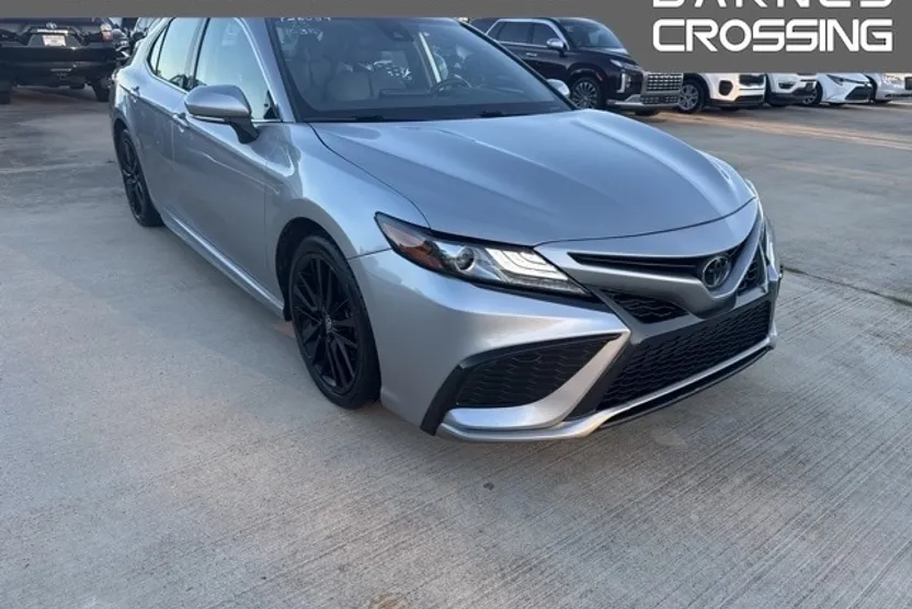 2023 Toyota Camry XSE photo 1