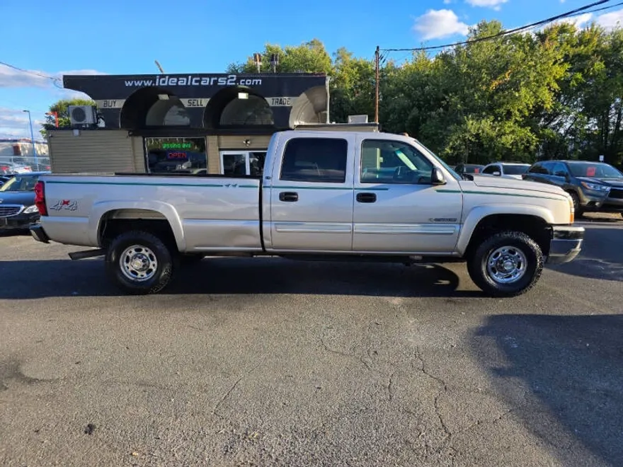 2005 Chevrolet Silverado 2500HD LS photo 1