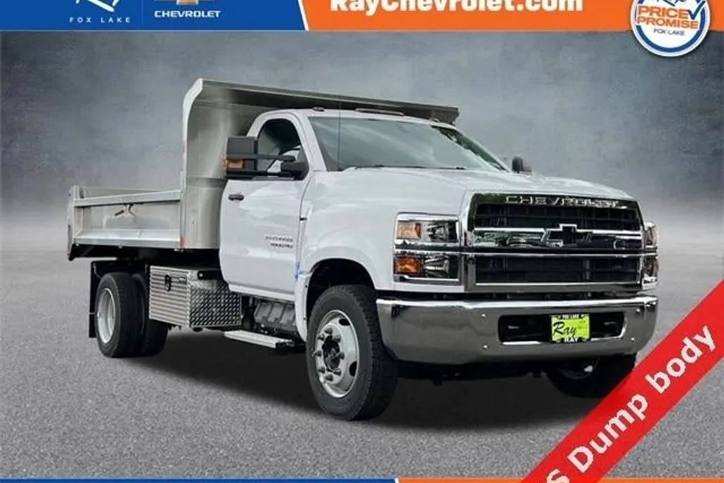 2024 Chevrolet Silverado 5500HD Work Truck photo 1
