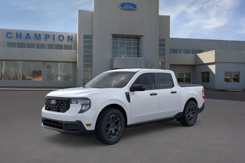 2025 Ford Maverick XLT photo 1