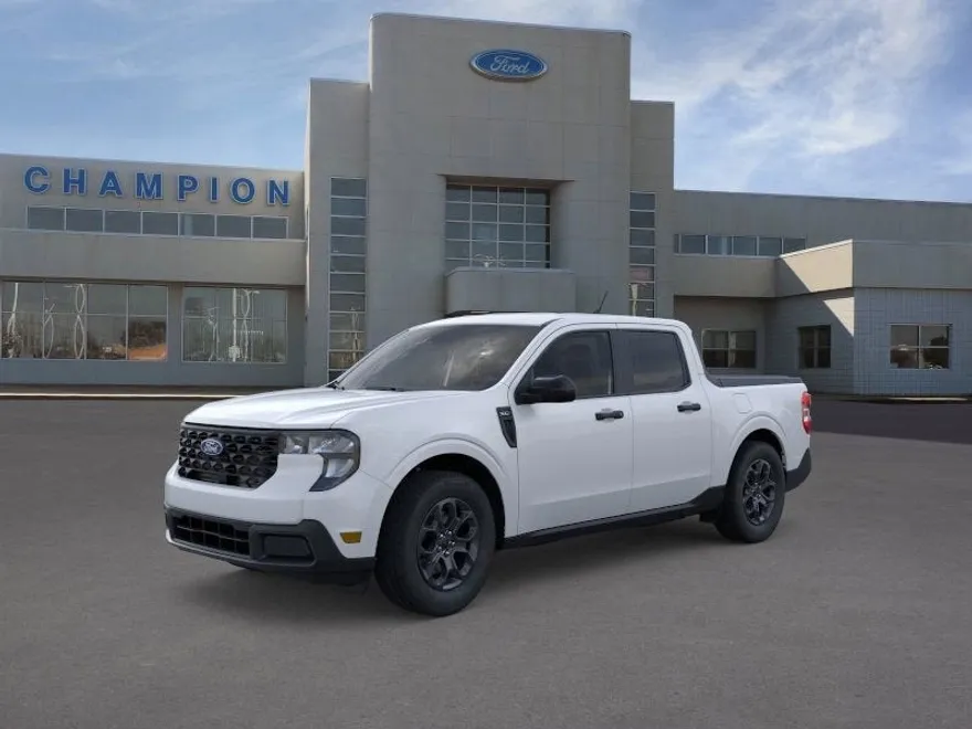 2025 Ford Maverick XLT photo 1