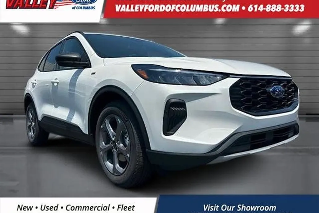 2025 Ford Escape Hybrid ST-Line photo 1