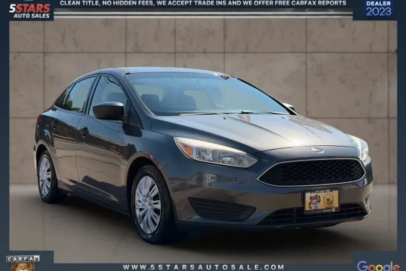 2017 Ford Focus S photo 1