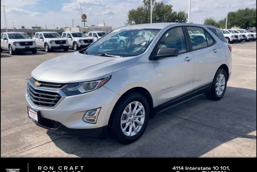 2020 Chevrolet Equinox LS photo 1