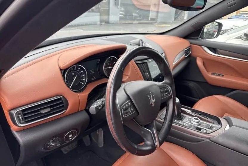 2022 Maserati Levante GT photo 1