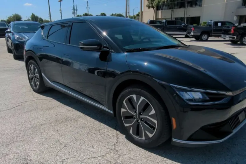 2024 Kia EV6 Light photo 1