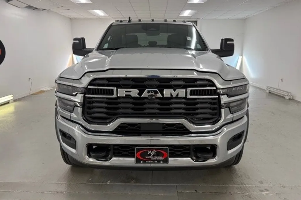 2026 Ram 5500 Tradesman photo 1