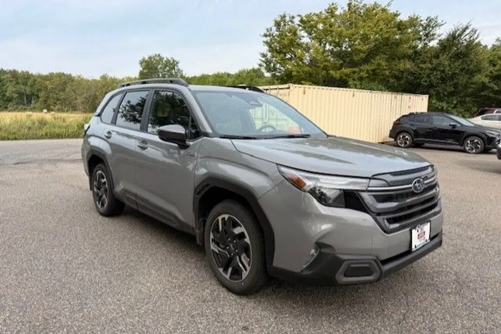 2025 Subaru Forester Limited photo 1