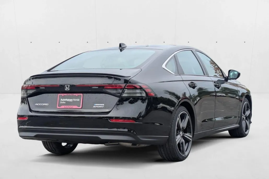 2025 Honda Accord Hybrid Sport photo 1
