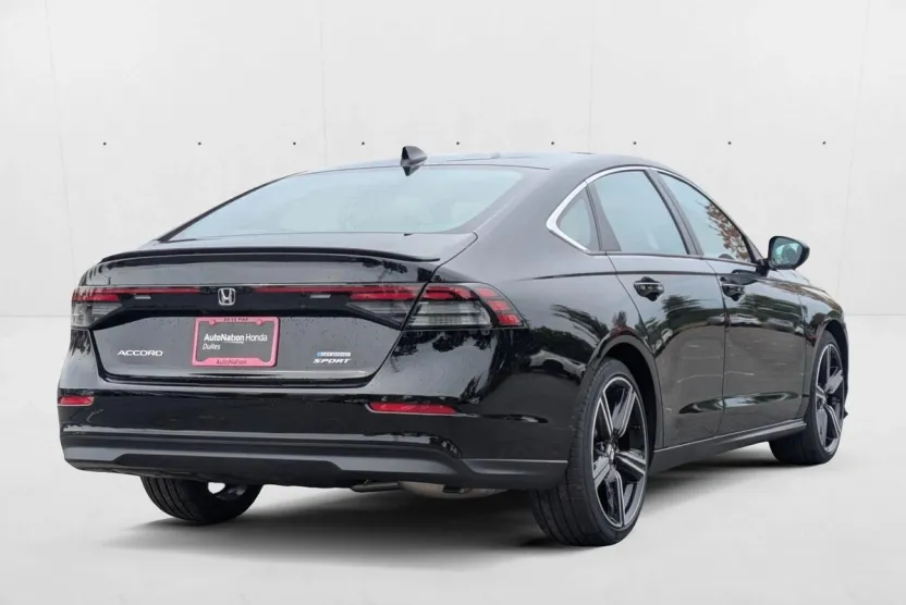 2025 Honda Accord Hybrid Sport photo 1
