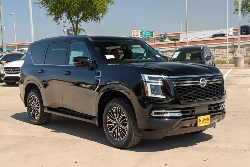 2025 Nissan Armada SL photo 1