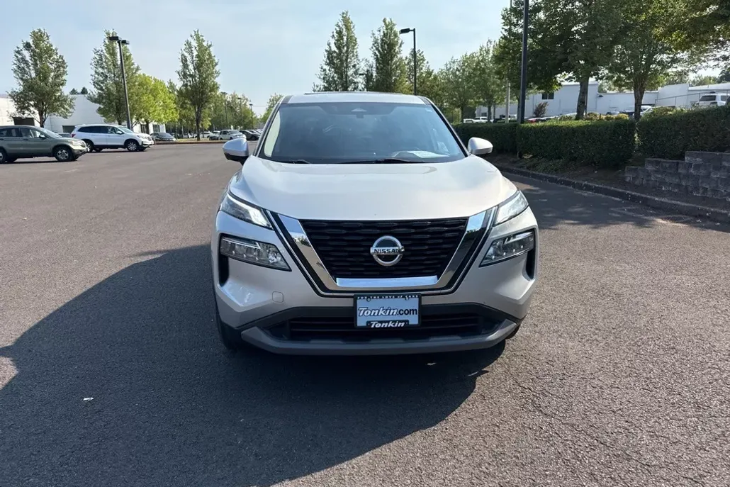 2021 Nissan Rogue SV photo 1