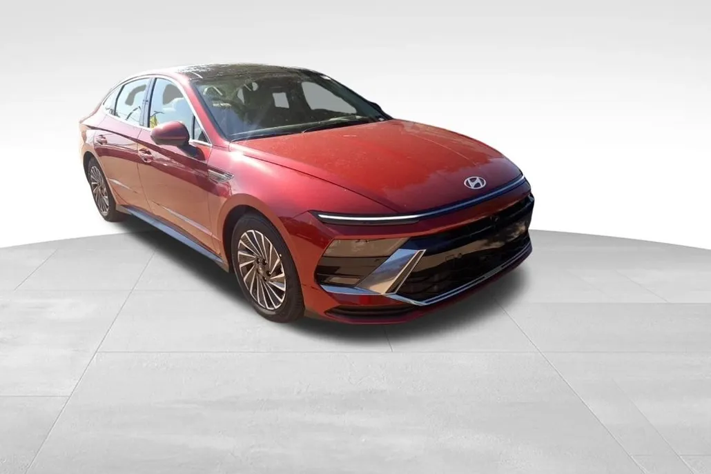 2025 Hyundai Sonata Hybrid Limited photo 1