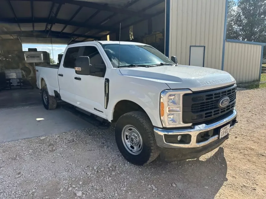 2023 Ford F-250 XL photo 1