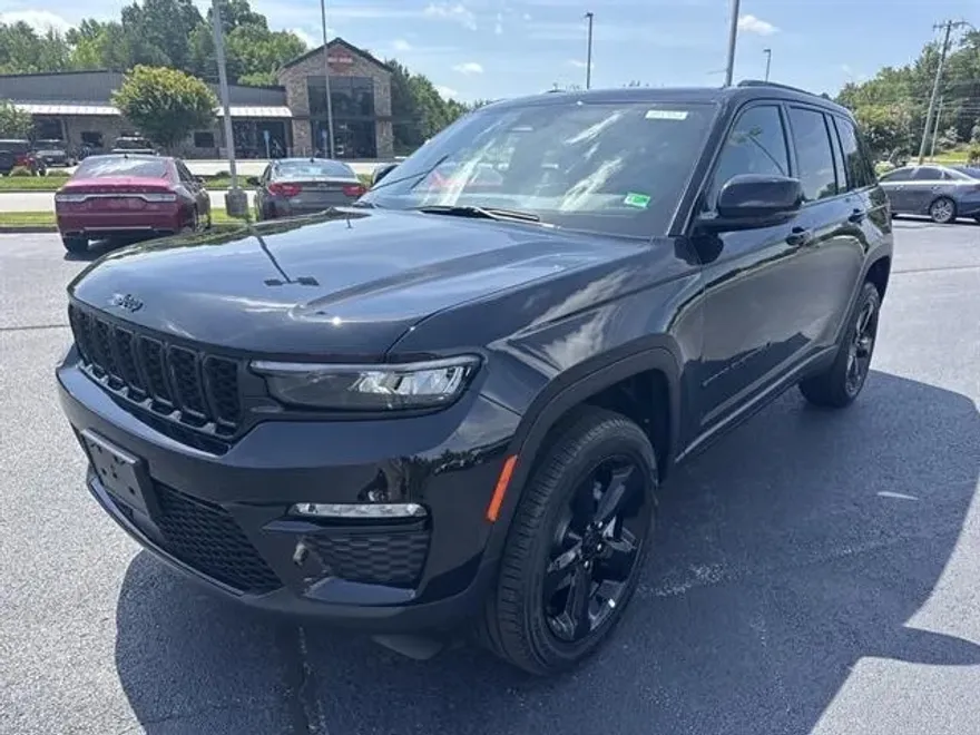 2025 Jeep Grand Cherokee Limited photo 1