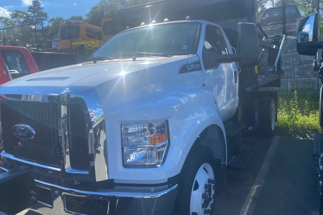 2024 Ford F-650 Regular Cab photo 1