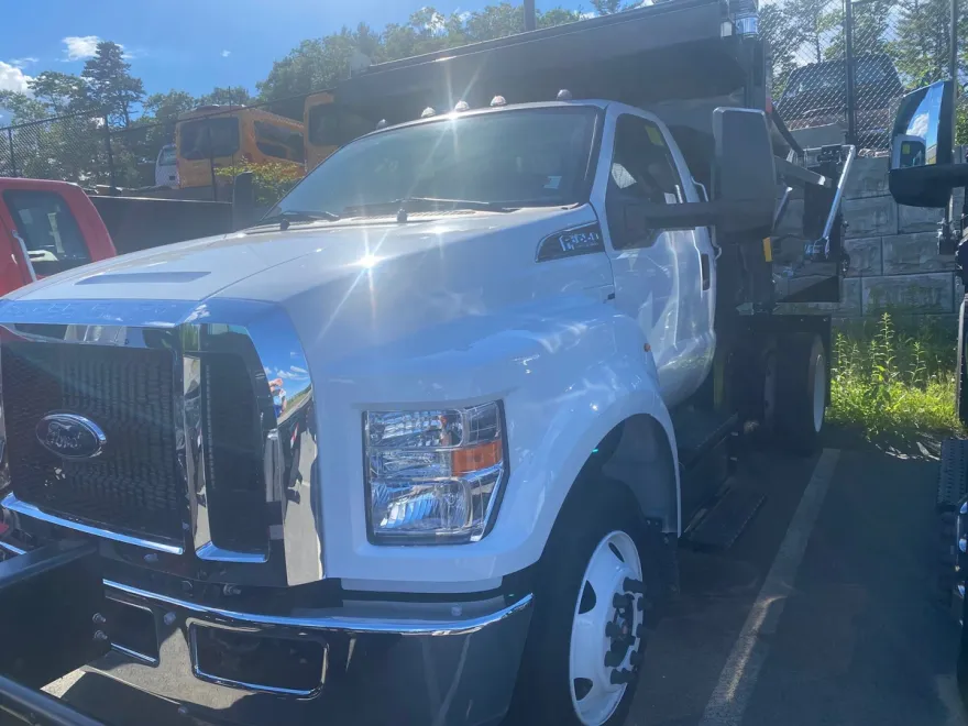 2024 Ford F-650 Regular Cab photo 1
