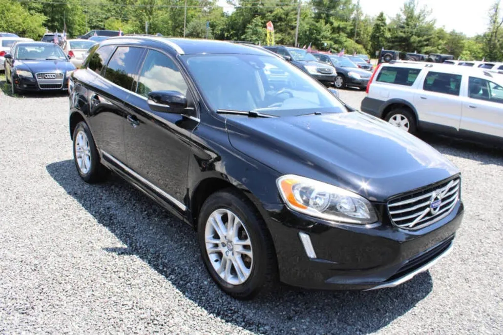 2016 Volvo XC60 T5 Premier photo 1