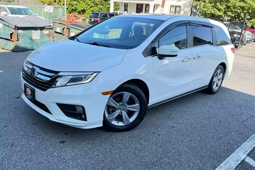 2020 Honda Odyssey EX-L photo 1