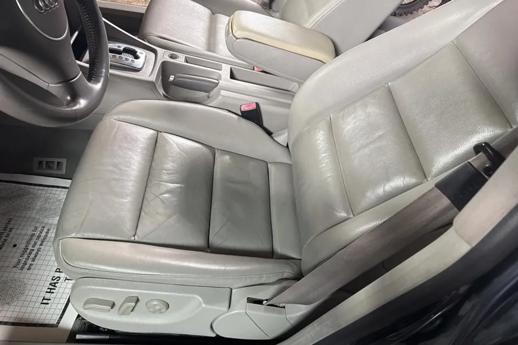 2005 Audi A4 Quattro photo 1