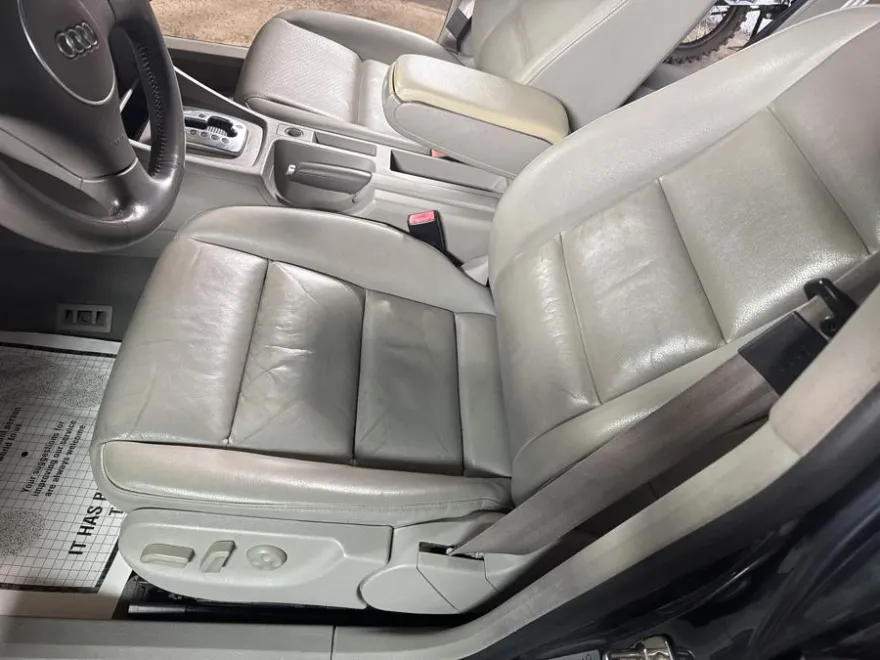 2005 Audi A4 Quattro photo 1