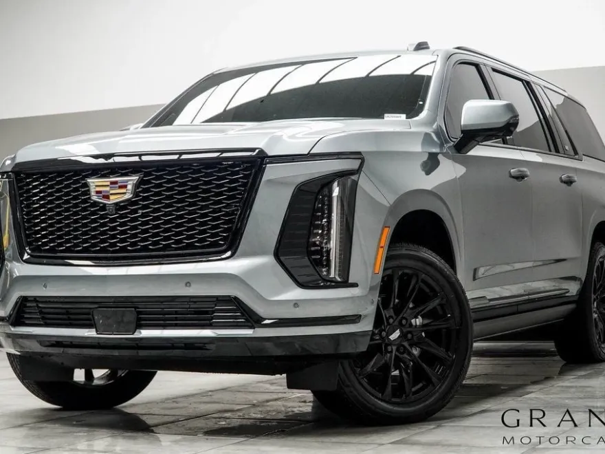 2025 Cadillac Escalade ESV Sport photo 1
