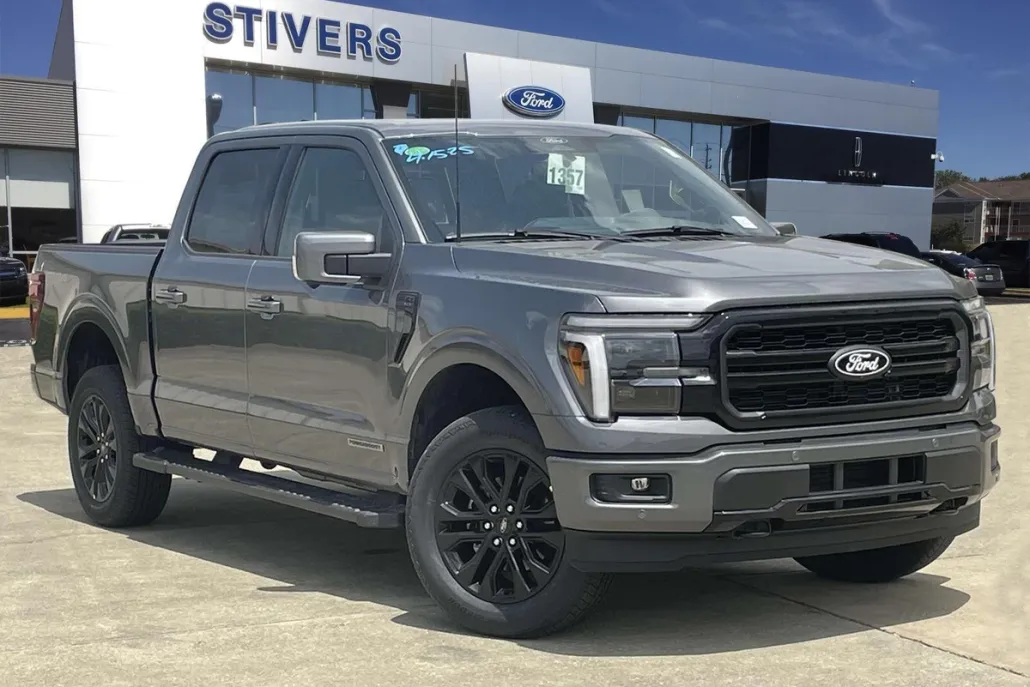 2025 Ford F-150 Lariat photo 1