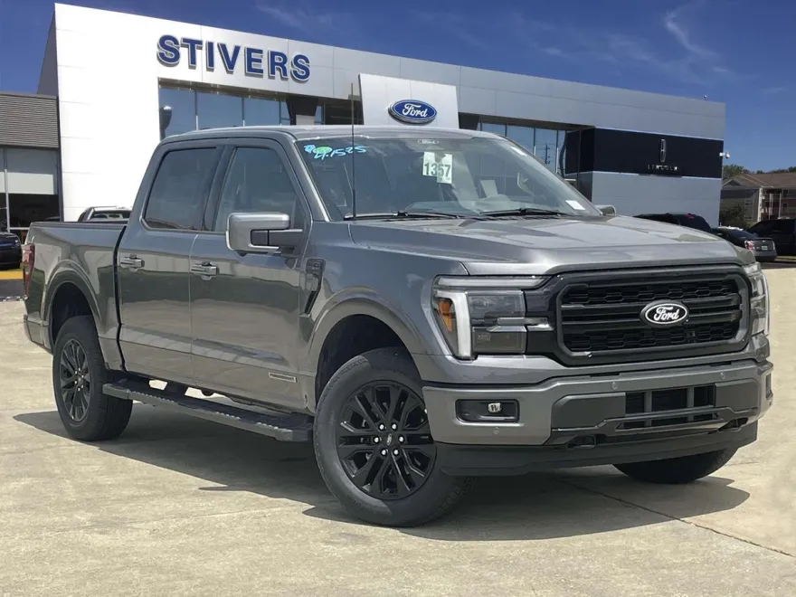 2025 Ford F-150 Lariat photo 1