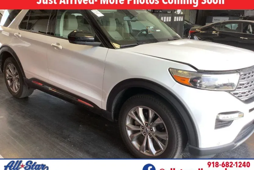 2024 Ford Explorer Limited photo 1