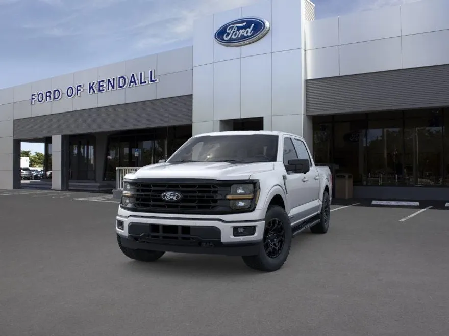 2025 Ford F-150 XLT photo 1