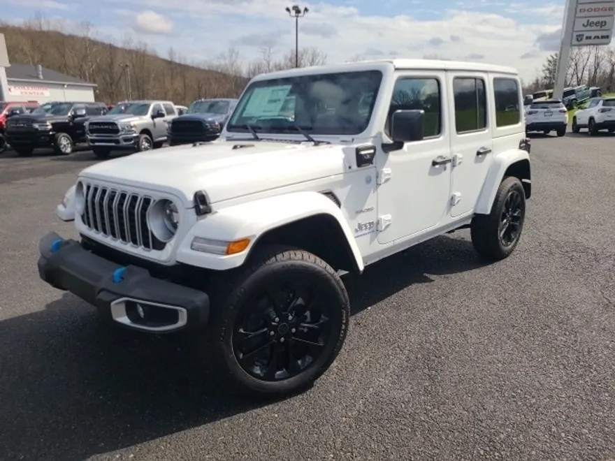 2024 Jeep Wrangler Sahara photo 1