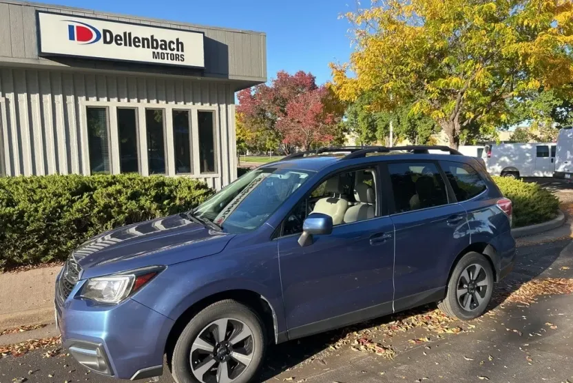 2017 Subaru Forester Limited photo 1