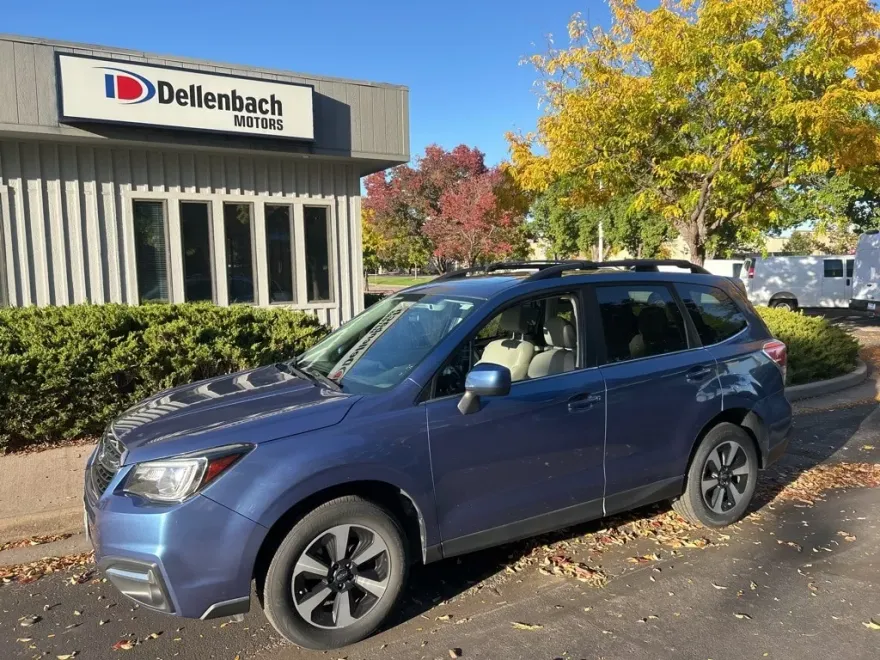 2017 Subaru Forester Limited photo 1