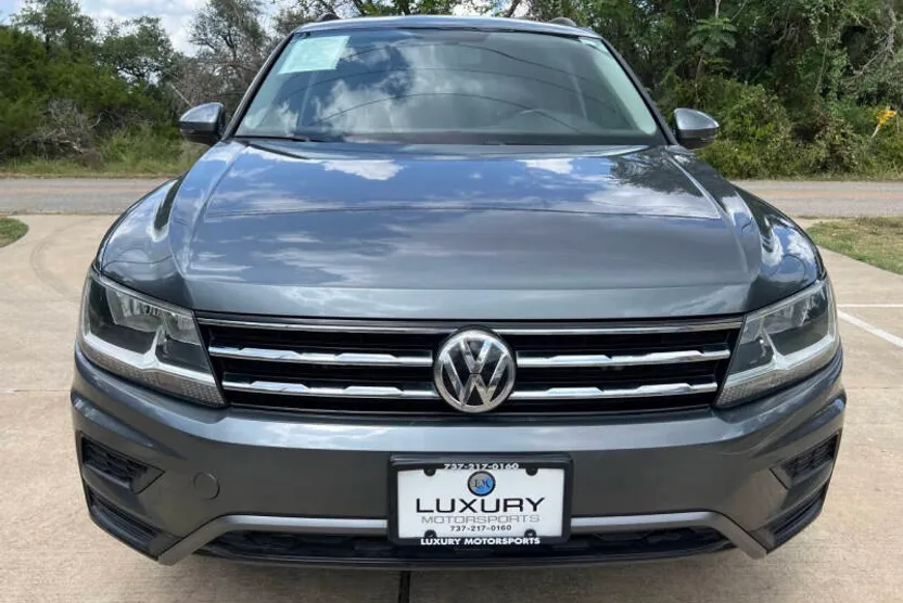 2019 Volkswagen Tiguan SE photo 1