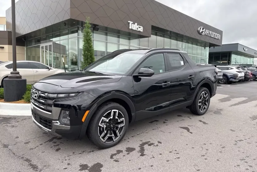 2025 Hyundai Santa Cruz Limited photo 1
