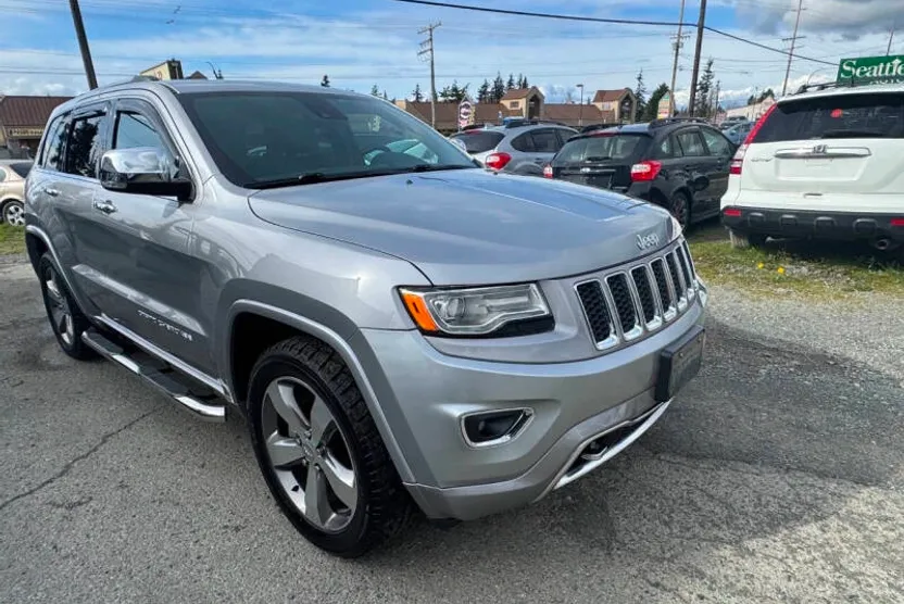 2015 Jeep Grand Cherokee Overland photo 1