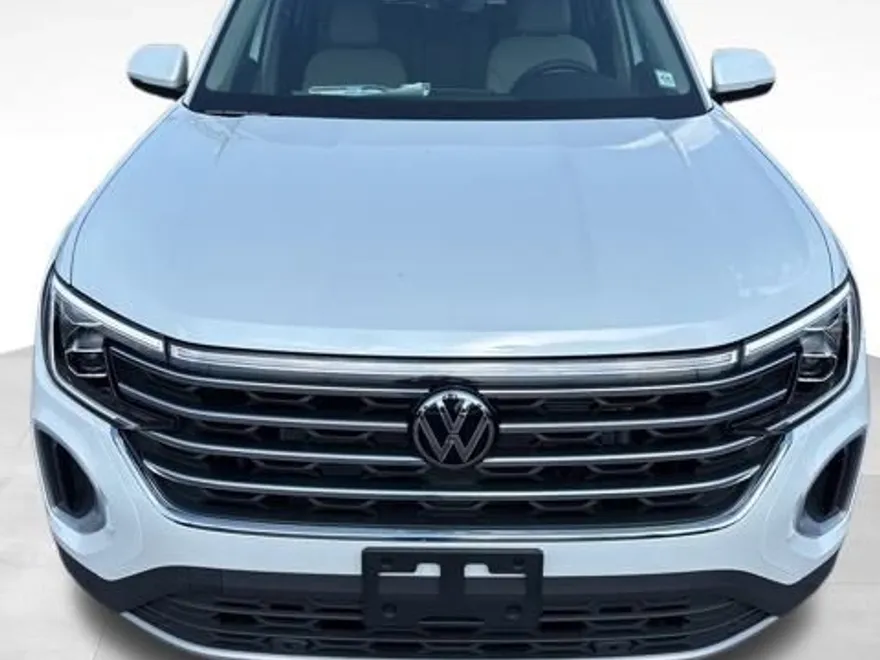 2026 Volkswagen Atlas SE Technology photo 1