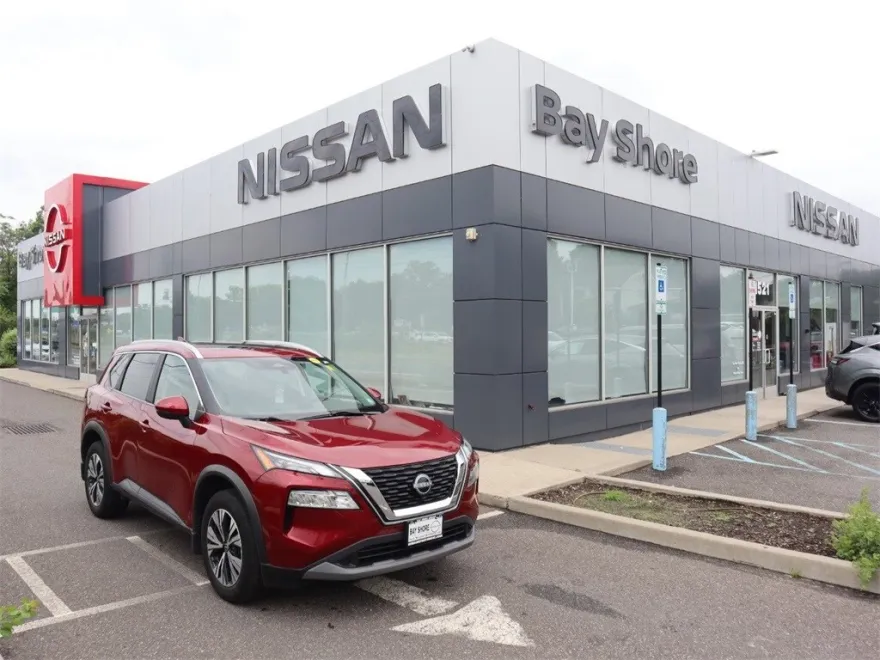 2022 Nissan Rogue SV photo 1