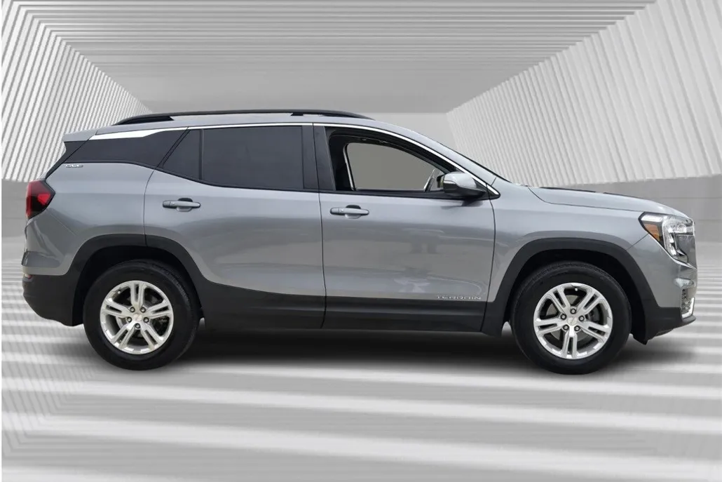 2023 Gmc Terrain SLE photo 1
