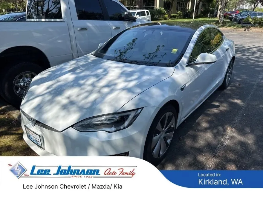 2021 Tesla Model S Long Range Plus photo 1