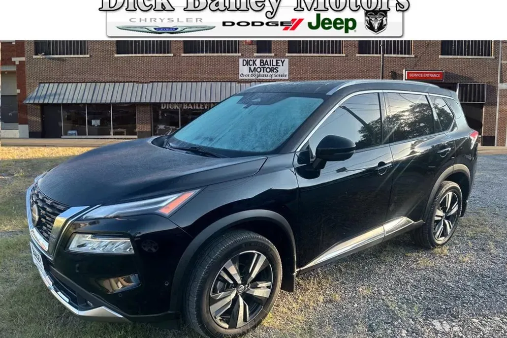 2021 Nissan Rogue Platinum photo 1