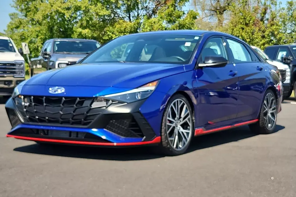 2022 Hyundai Elantra N photo 1