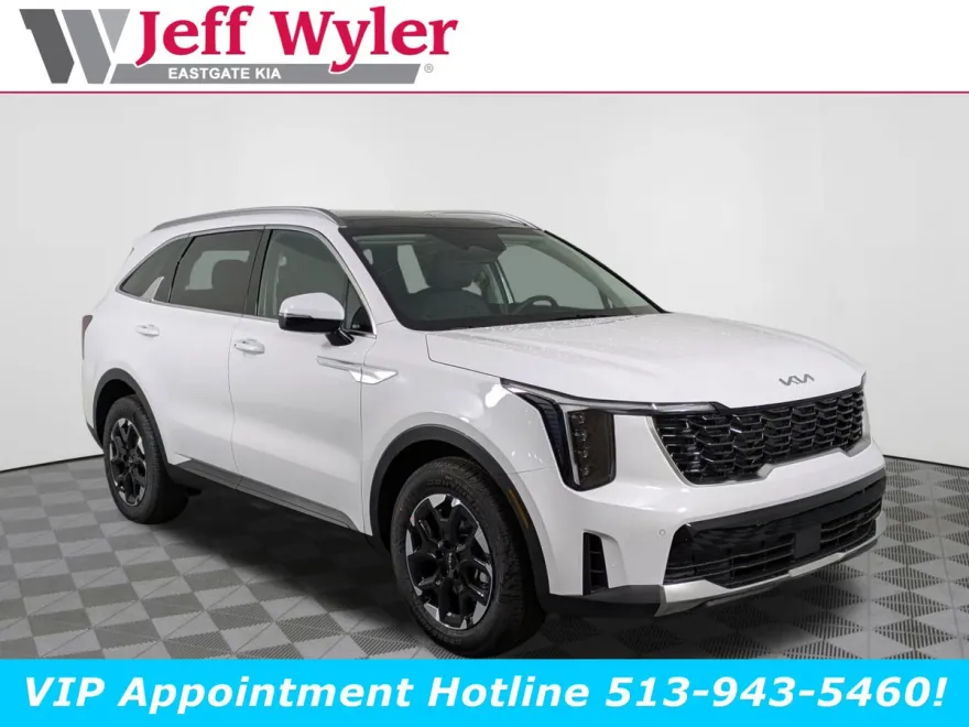 2025 Kia Sorento S photo 1