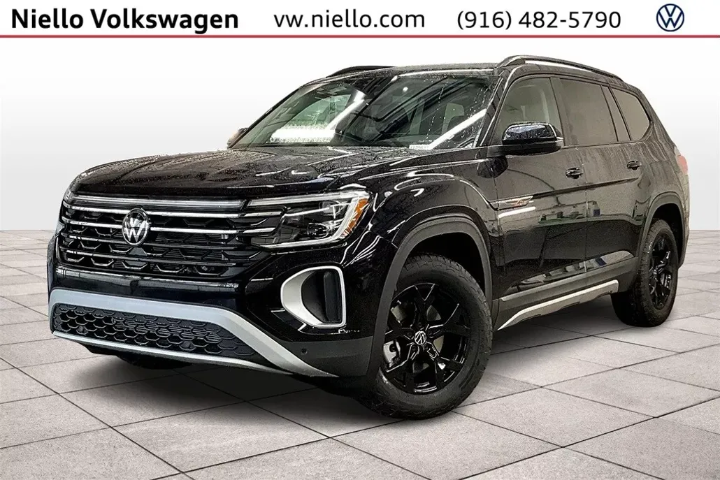 2025 Volkswagen Atlas Peak Edition SE photo 1