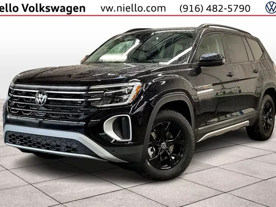 2025 Volkswagen Atlas Peak Edition SE photo 1